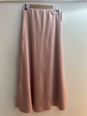 Jupe longue satin nude