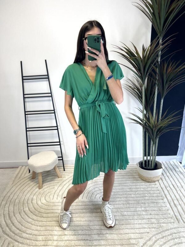 Robe courte plissée