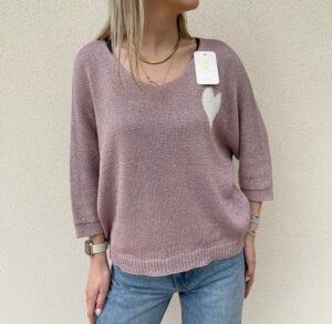 Pull brillant rose motif coeur