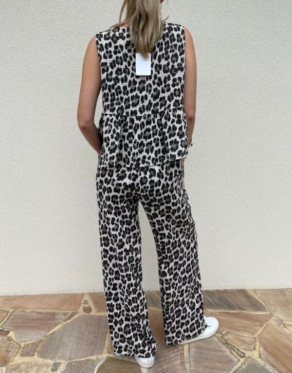 Pantalon beige en gaze de coton imprimé léopard – Image 2