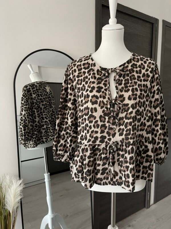 Blouse à noeuds en gaze de coton imprimé léopard beige