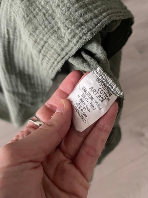 Robe en gaze de coton kaki – Image 3