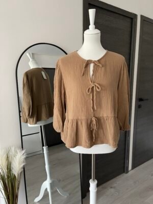 Blouse à noeuds en gaze de coton camel