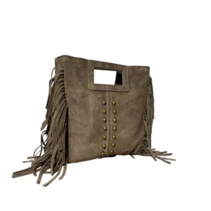Sac bandoulière à franges en cuir suédé détails clous taupe