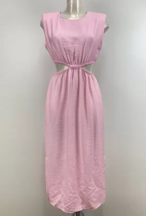 Robe longue détails découpes
